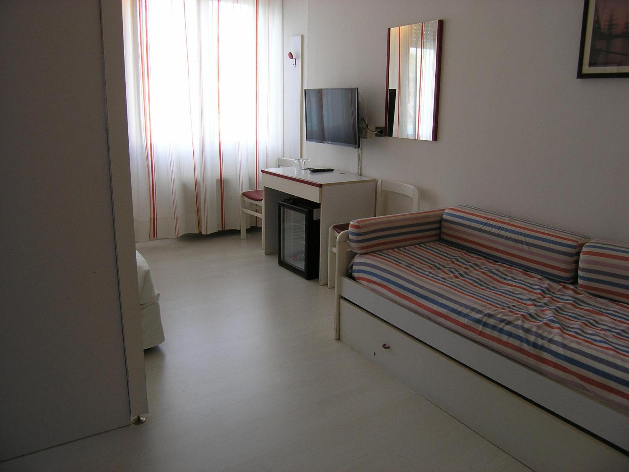 Elba Hotel Rosignano Solvay Room photo