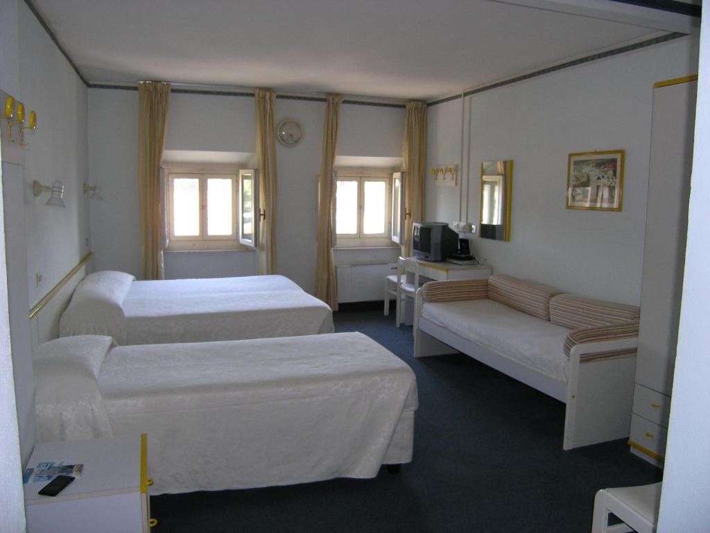 Elba Hotel Rosignano Solvay Room photo